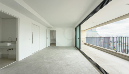 Apartamento à venda com 3 suítes em Vila Nova Conceição, São Paulo, SP