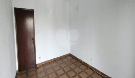 Casa à venda com 3 quartos, sendo 1 suíte,  em Tremembé, São Paulo, SP