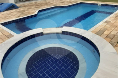 Casa à venda com 4 suítes no Centro, Bom Jesus dos Perdões, SP