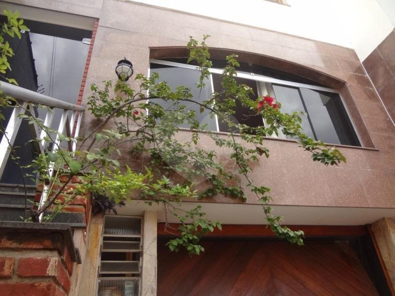 Sobrado à venda com 3 quartos, sendo 1 suíte, em Jardim do Colégio (zona Norte), São Paulo, SP