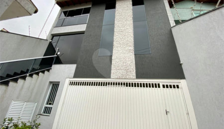 Sobrado à venda com 3 quartos, sendo 2 suítes,  em Vila Maria Alta, São Paulo, SP