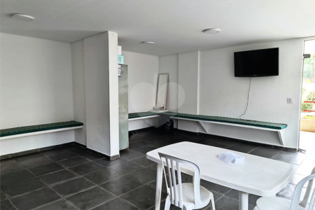 Apartamento à venda com 2 quartos em Vila Pompéia, São Paulo, SP