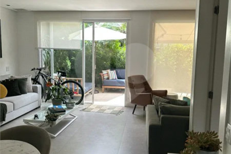 Casa à venda com 3 quartos, sendo 2 suítes, no condomínio Paulistano 2ª Fase, São Paulo - SP