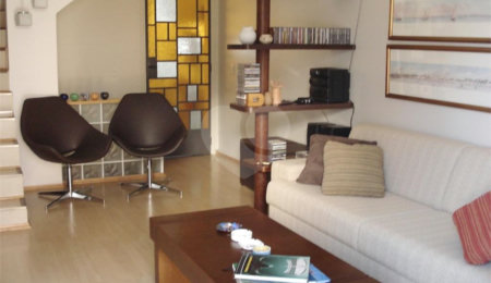 Casa à venda com 2 quartos, sendo 1 suíte,  no condomínio Villas de São Francisco I, São Paulo - SP