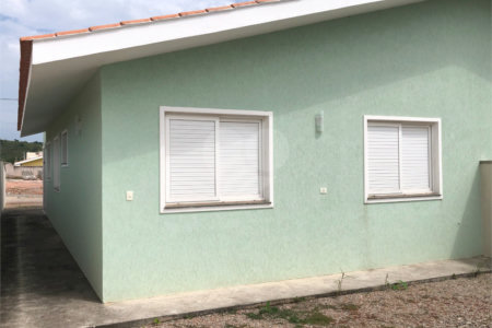 Casa Térrea à venda com 3 quartos, sendo 1 suíte,  no Centro, Bom Jesus dos Perdões, SP