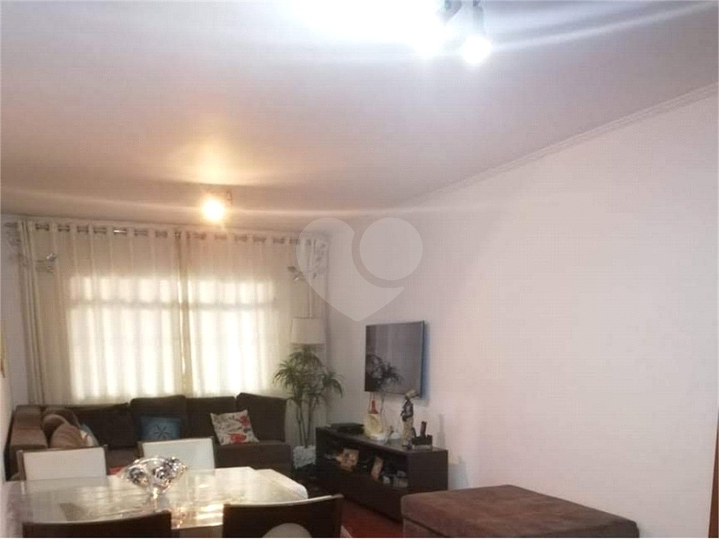 Sobrado à venda com 3 quartos, sendo 1 suíte, em Tremembé, São Paulo, SP