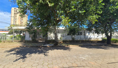Casa à venda com 4 quartos, sendo 1 suíte,  em Vila Rosa, Itapetininga, SP
