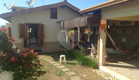 Casa à venda com 8 quartos, sendo 3 suítes, em Jardim Terceiro Centenário, Atibaia, SP