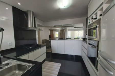 Apartamento à venda com 3 quartos, sendo 2 suítes,  em Vila Andrade, São Paulo, SP