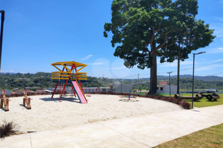 Terreno à venda no condomínio Paradise Garden, Mogi das Cruzes - SP