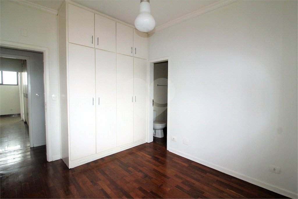Apartamento à venda com 4 quartos, sendo 3 suítes, em Santo Amaro, São Paulo, SP
