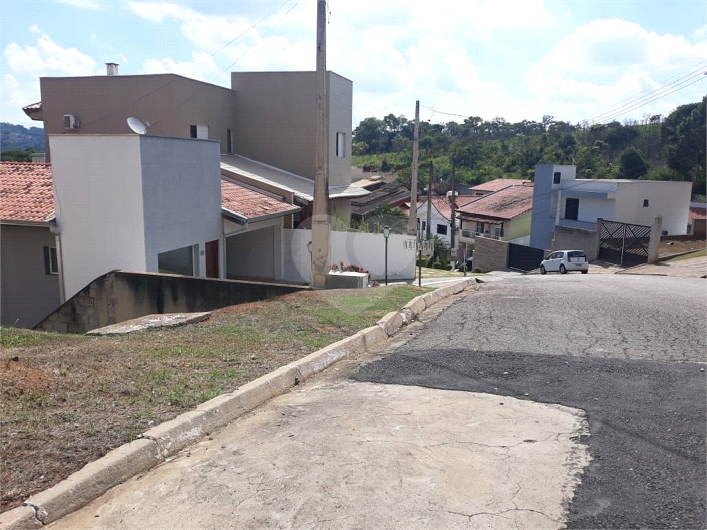 Terreno à venda em Parque Varanguera, São Roque, SP
