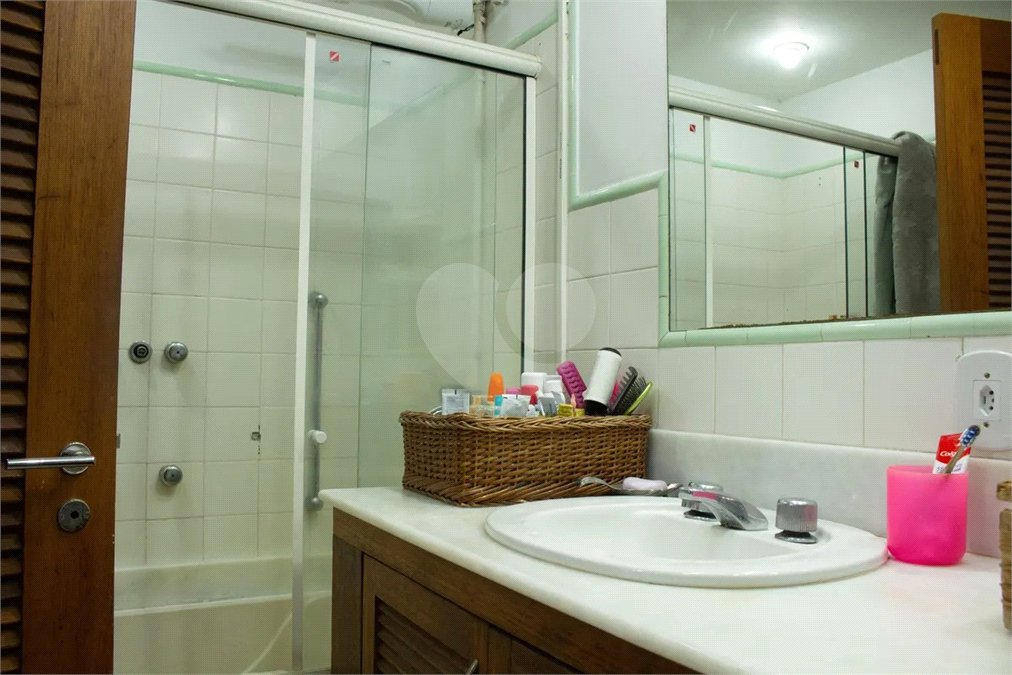 Apartamento à venda com 3 quartos, sendo 1 suíte, em Copacabana, Rio de Janeiro, RJ