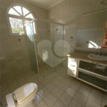 Casa à venda com 5 quartos, sendo 3 suítes, no condomínio Vinhas da Vista Alegre - Lado Sede, Vinhedo - SP