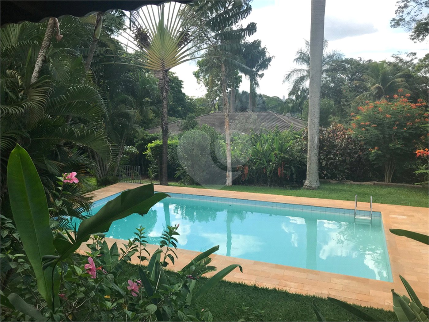 Casa à venda com 5 quartos, sendo 3 suítes, em Recanto das Flores, Indaiatuba, SP