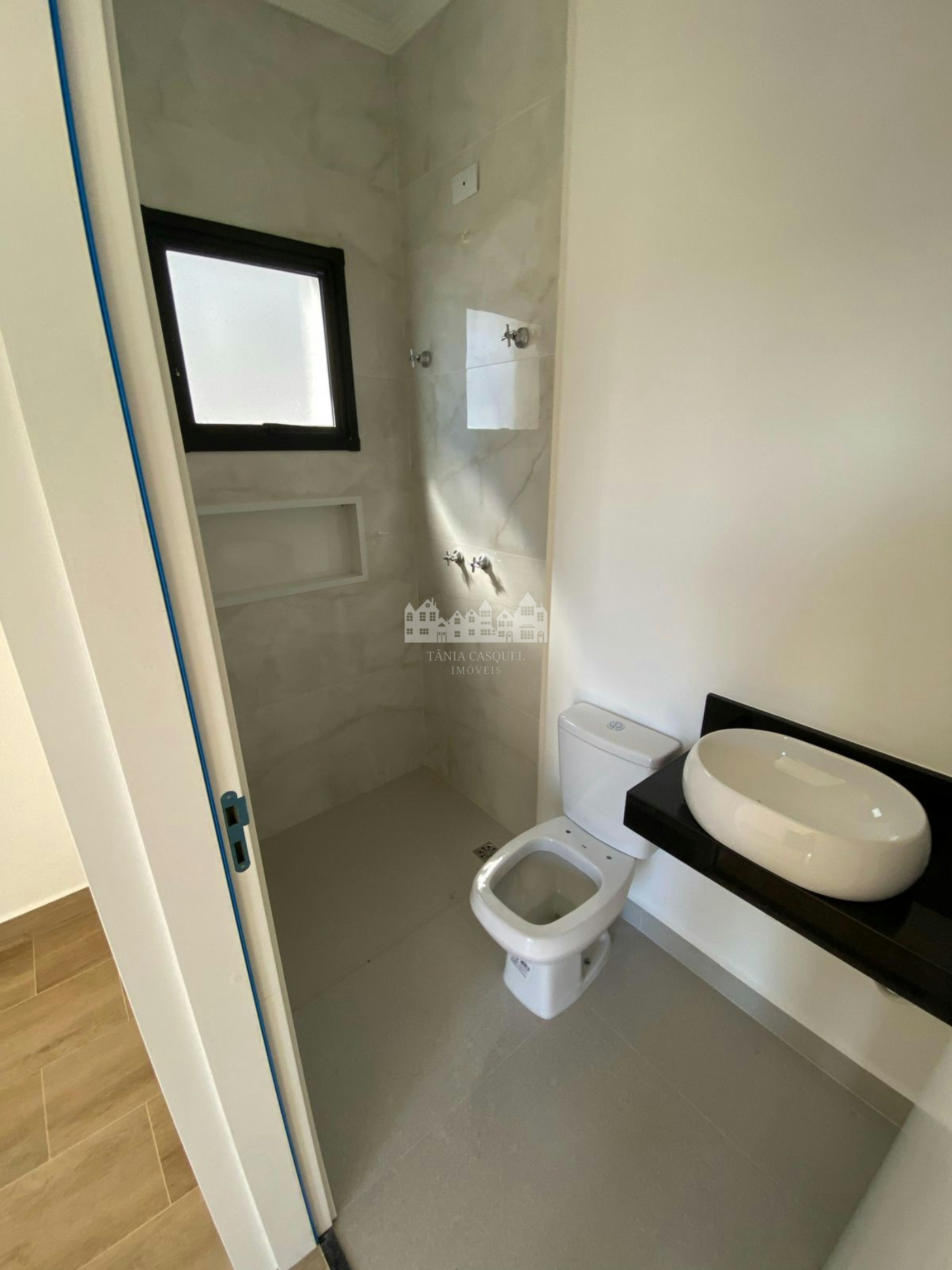 Casa à venda com 3 quartos, sendo 1 suíte, em Vila Petrópolis, Atibaia, SP