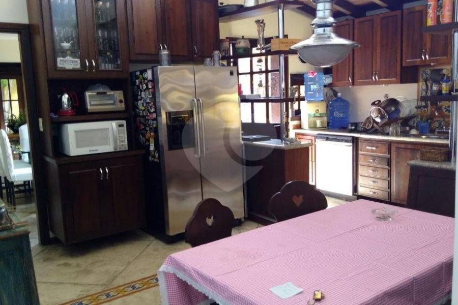 Casa à venda ou para alugar com 4 quartos, sendo 3 suítes, em Lapa, São Paulo, SP