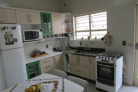 Casa à venda com 3 quartos, sendo 1 suíte,  em Vila Rosa, Itapetininga, SP