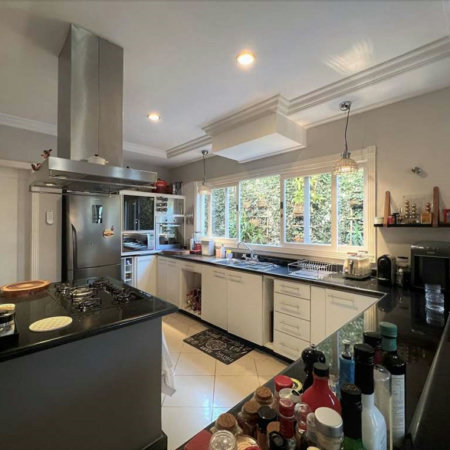 Casa à venda com 4 suítes em Vila Santo Antônio, Cotia, SP
