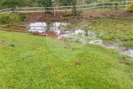 Sítio à venda com 2 quartos em Área Rural de Lagoinha, Lagoinha, SP