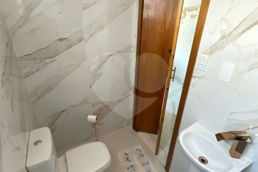 Sobrado à venda com 4 quartos, sendo 1 suíte, em Vila Guilherme, São Paulo, SP
