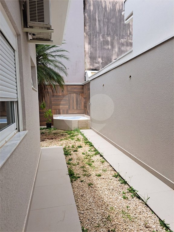 Casa à venda com 3 suítes no condomínio Residencial Terra Nobre, Indaiatuba - SP