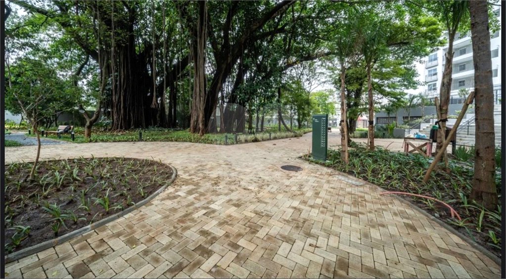 Apartamento à venda com 2 suítes em Santo Amaro, São Paulo, SP