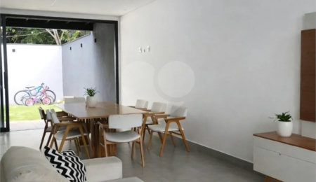 Casa à venda com 3 suítes em Pinheirinho, Vinhedo, SP