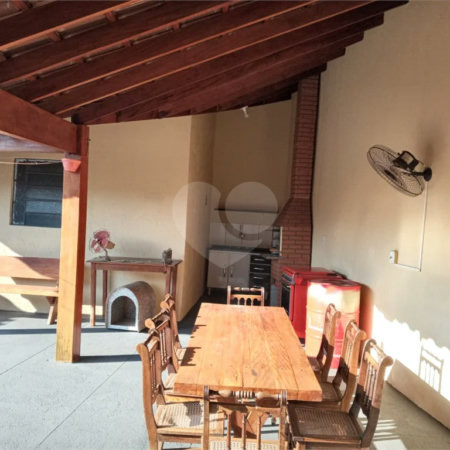 Casa à venda com 2 quartos no Centro, Araraquara, SP