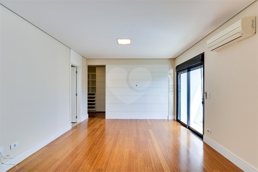 Apartamento para alugar com 4 suítes em Santo Amaro, São Paulo, SP