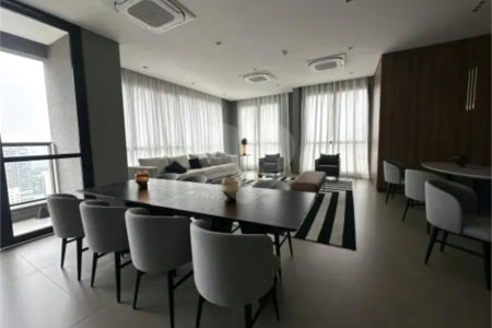 Apartamento à venda com 3 suítes em Campo Belo, São Paulo, SP