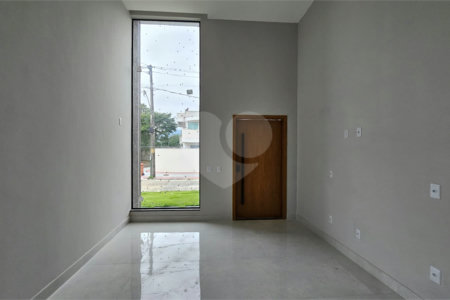Casa à venda com 3 quartos, sendo 1 suíte, no condomínio Grand Park, Rio de Janeiro - RJ