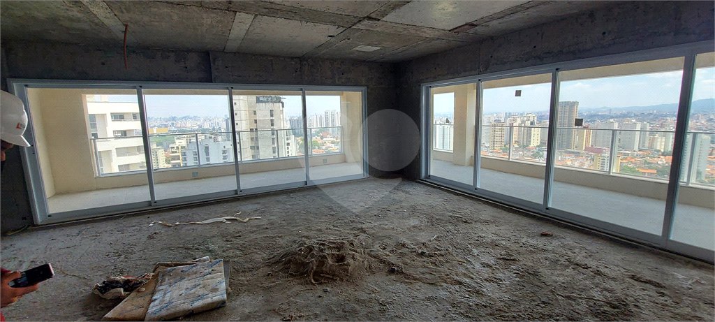 Apartamento à venda com 4 suítes em Santana, São Paulo, SP