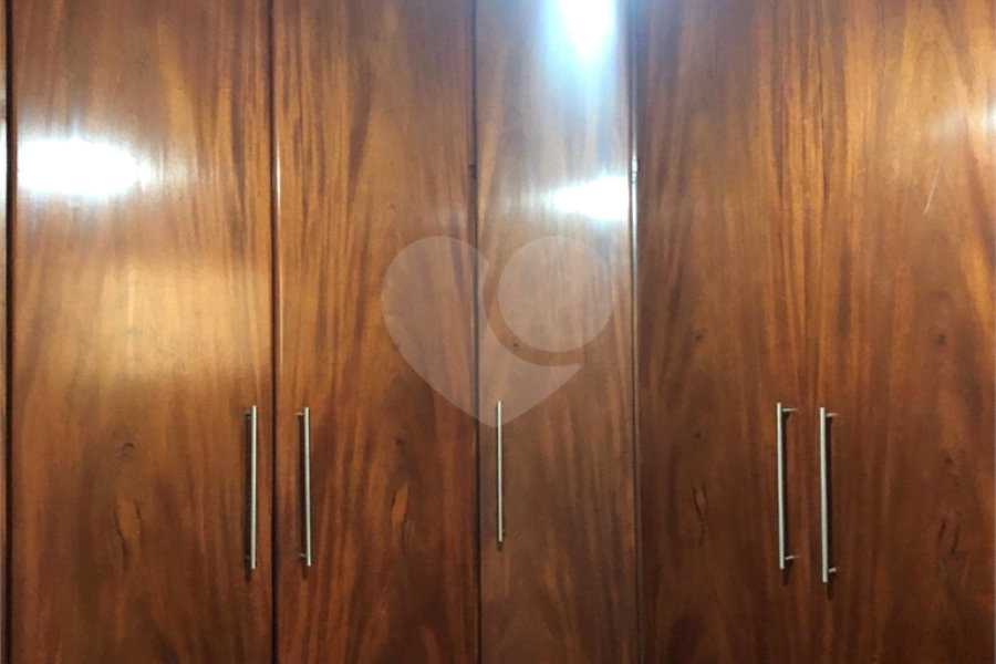 Sobrado à venda com 3 quartos, sendo 1 suíte, no Centro, Mairiporã, SP