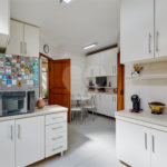 Casa à venda com 3 quartos, sendo 2 suítes, no condomínio Granja do Morumbi, São Paulo - SP