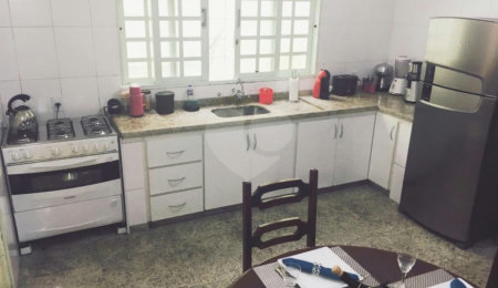 Sobrado à venda com 4 quartos, sendo 1 suíte, em Jardim Sarah, São Paulo, SP