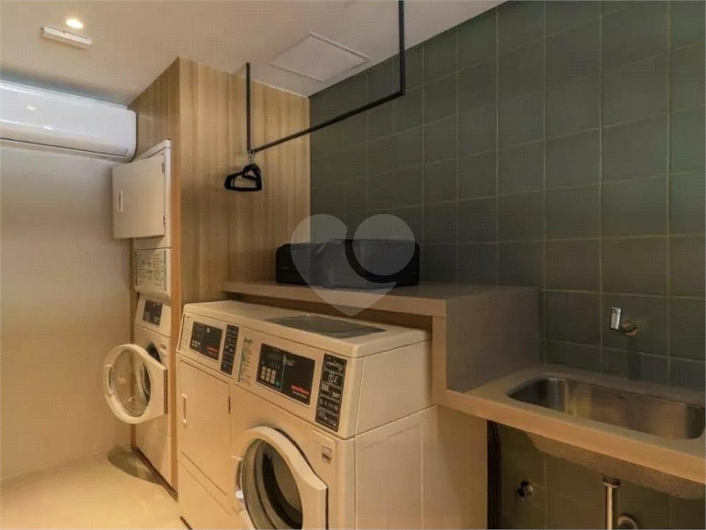 Apartamento à venda com 2 quartos, sendo 1 suíte, em Vila Cordeiro, São Paulo, SP