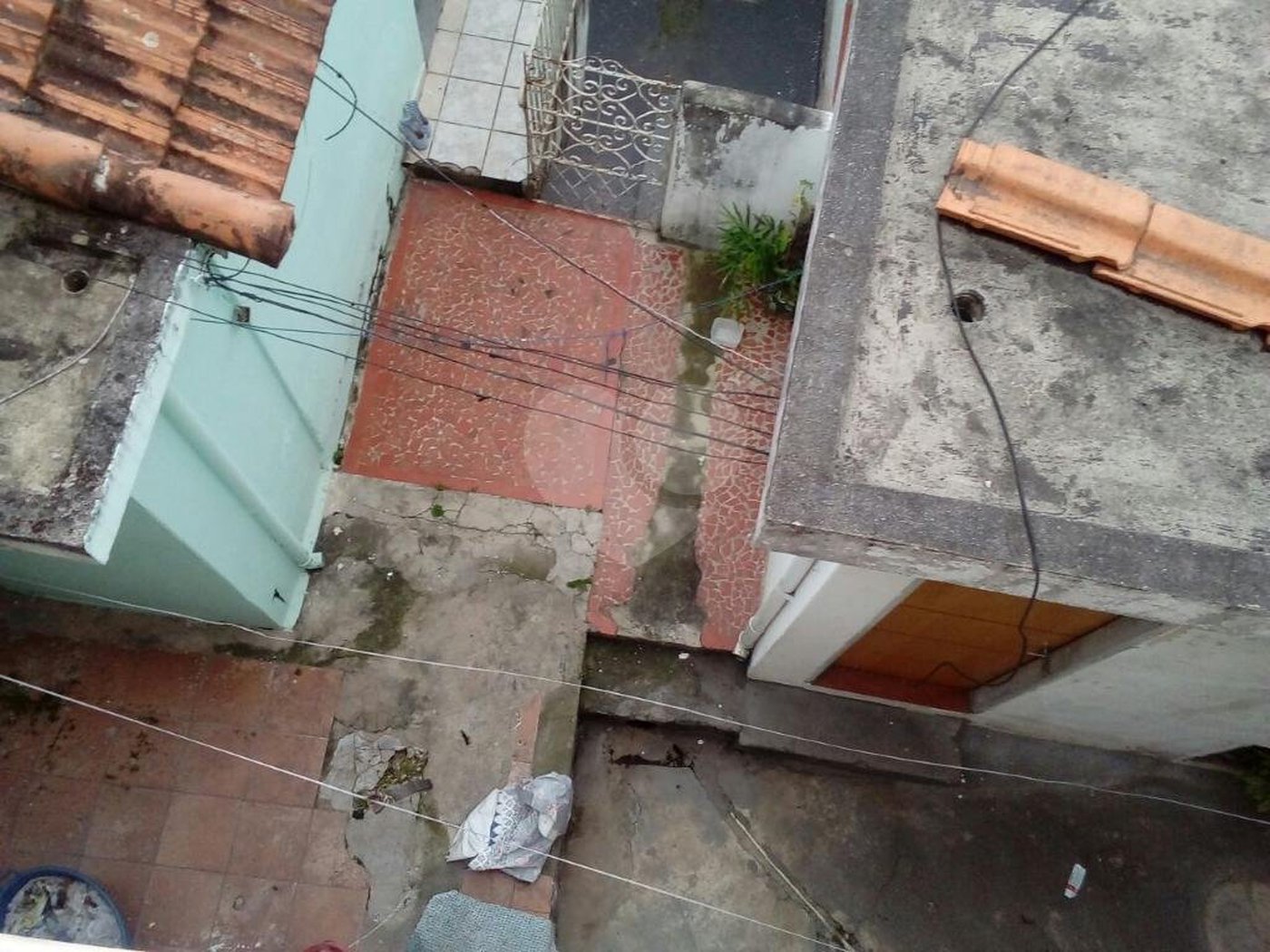 Sobrado à venda com 3 quartos, sendo 1 suíte, em Tremembé, São Paulo, SP