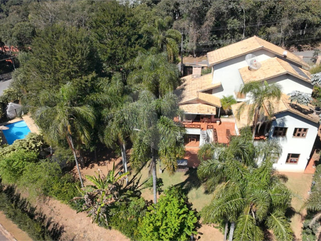 Casa à venda com 3 suítes no condomínio Sausalito, Mairiporã - SP