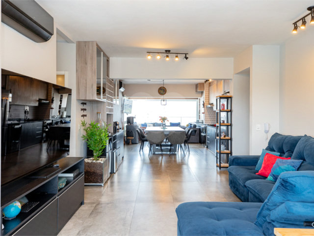 Apartamento à venda com 3 quartos, sendo 1 suíte,  em Chácara Flora, São Paulo, SP