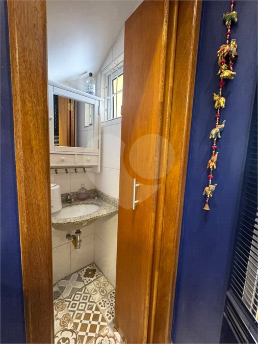 Sobrado à venda com 3 quartos, sendo 1 suíte, em Jardim Popular, São Paulo, SP