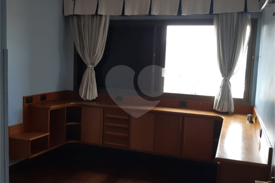 Apartamento à venda com 4 quartos, sendo 1 suíte, em Tremembé, São Paulo, SP