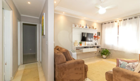 Casa à venda com 3 quartos, sendo 1 suíte, em Chora Menino, São Paulo, SP