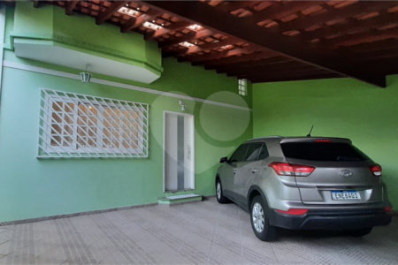 Casa à venda com 3 quartos, sendo 1 suíte,  em Vila Brasileira, Mogi das Cruzes, SP