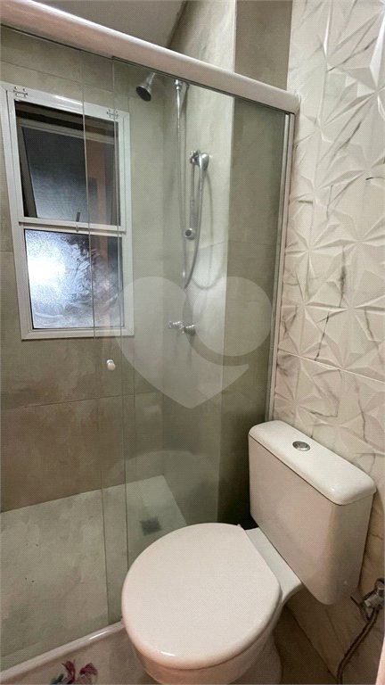 Apartamento no Condomínio Parque dos Manacás.