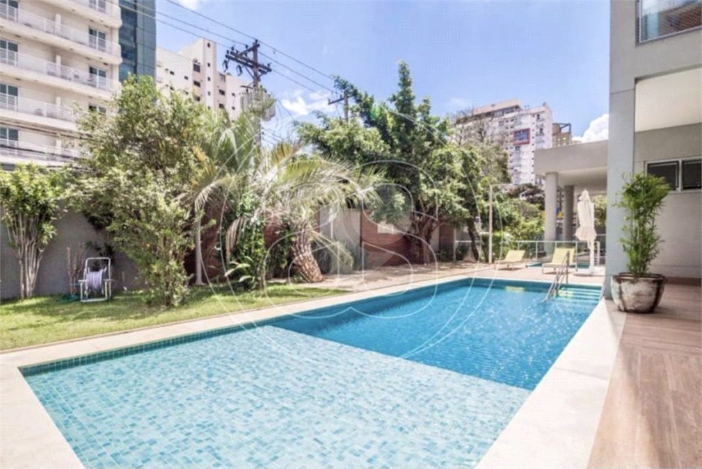 Apartamento à venda com 3 quartos, sendo 1 suíte, em Indianópolis, São Paulo, SP