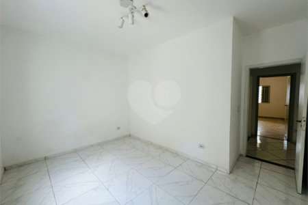 Casa à venda com 3 quartos, sendo 1 suíte, em Vila Galvão, Guarulhos, SP