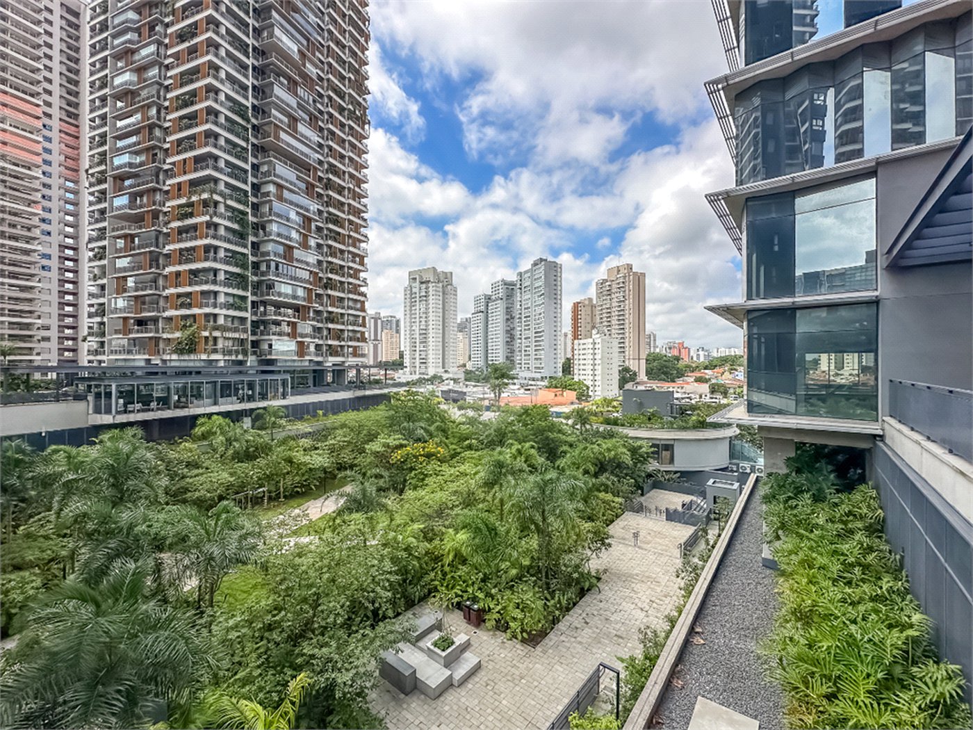 Apartamento à venda com 2 suítes em Brooklin, São Paulo, SP