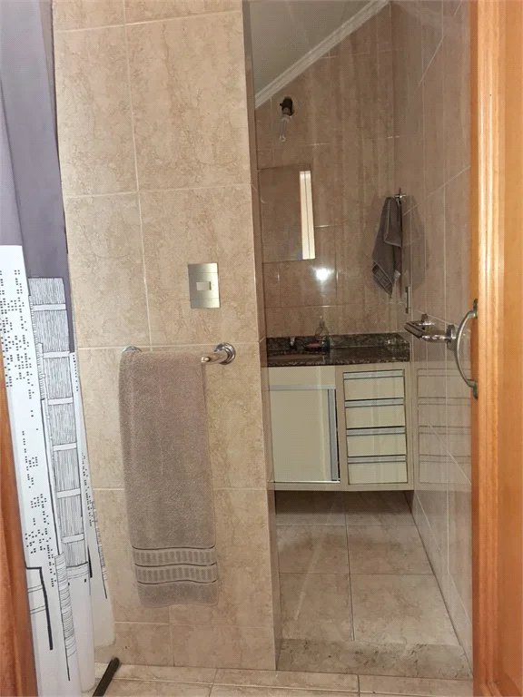 Sobrado à venda com 4 quartos, sendo 2 suítes, em Jardim Ester, São Paulo, SP