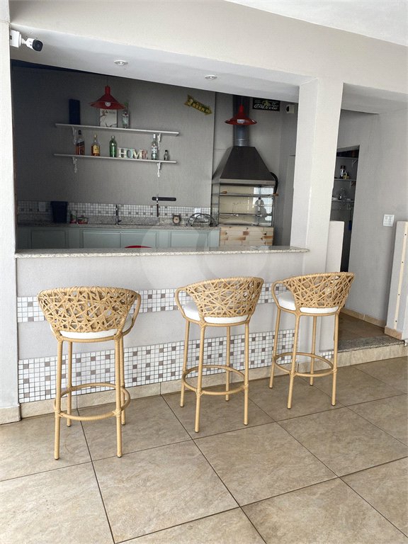 Casa à venda com 3 quartos, sendo 1 suíte, em Jardim das Palmeiras, Valinhos, SP